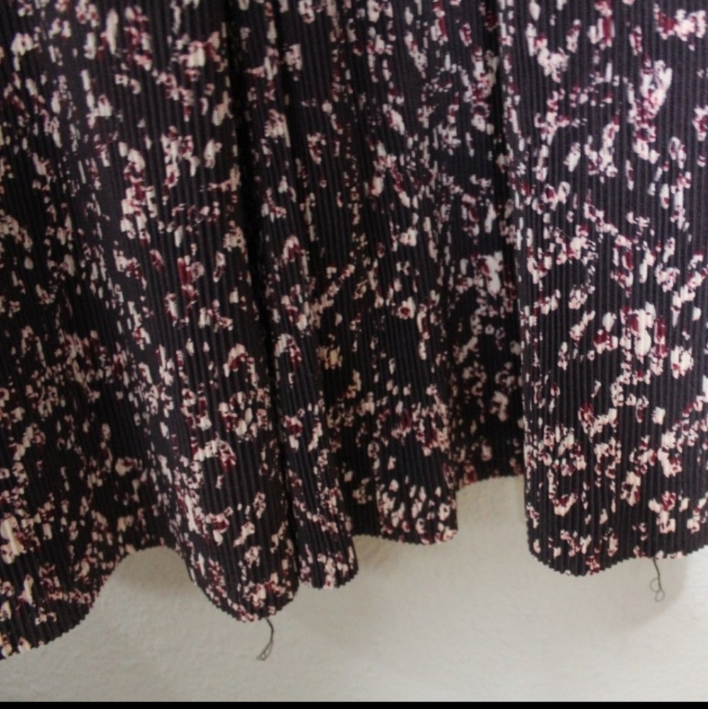 Xhilaration Pleated Floral High Neck Jumpsuit - Picture 4 of 7